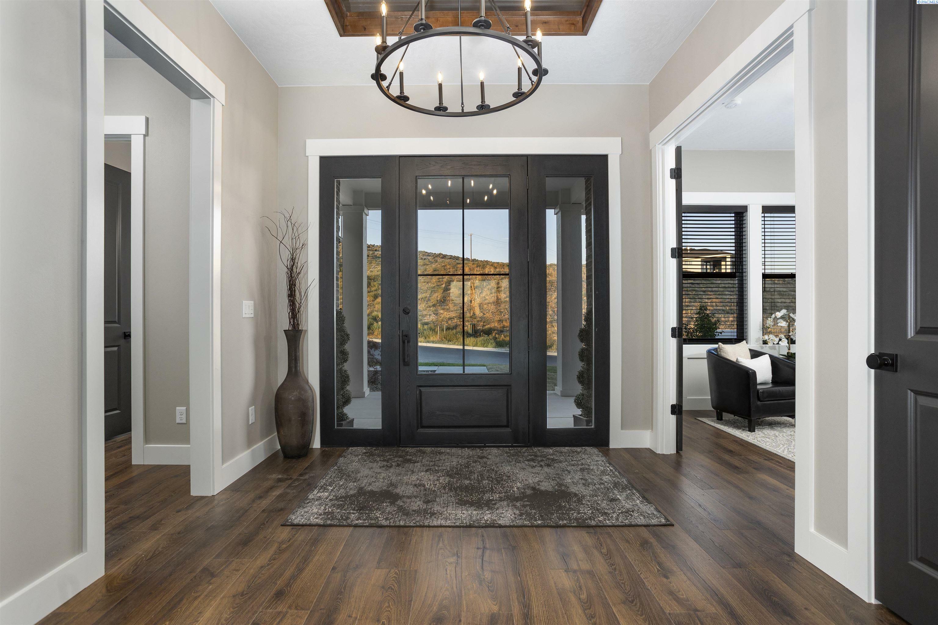 Property Photo: 6169 W 28th Ave WA 99338