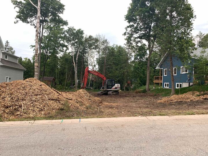 9 Hemlock Street  Saugeen Shores ON N0H 2L0 photo