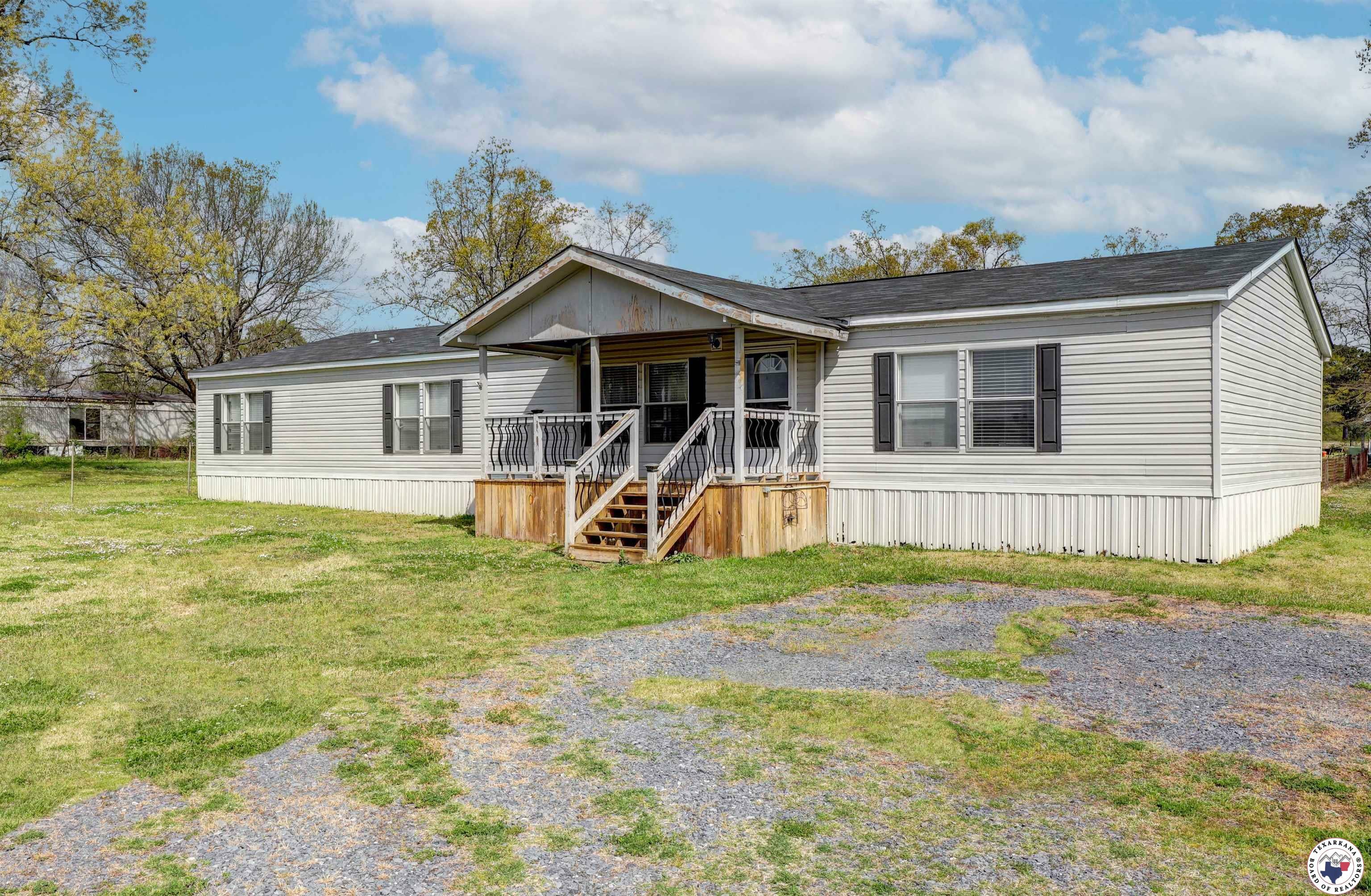Property Photo: 9960 W New Boston Rd. TX 75561