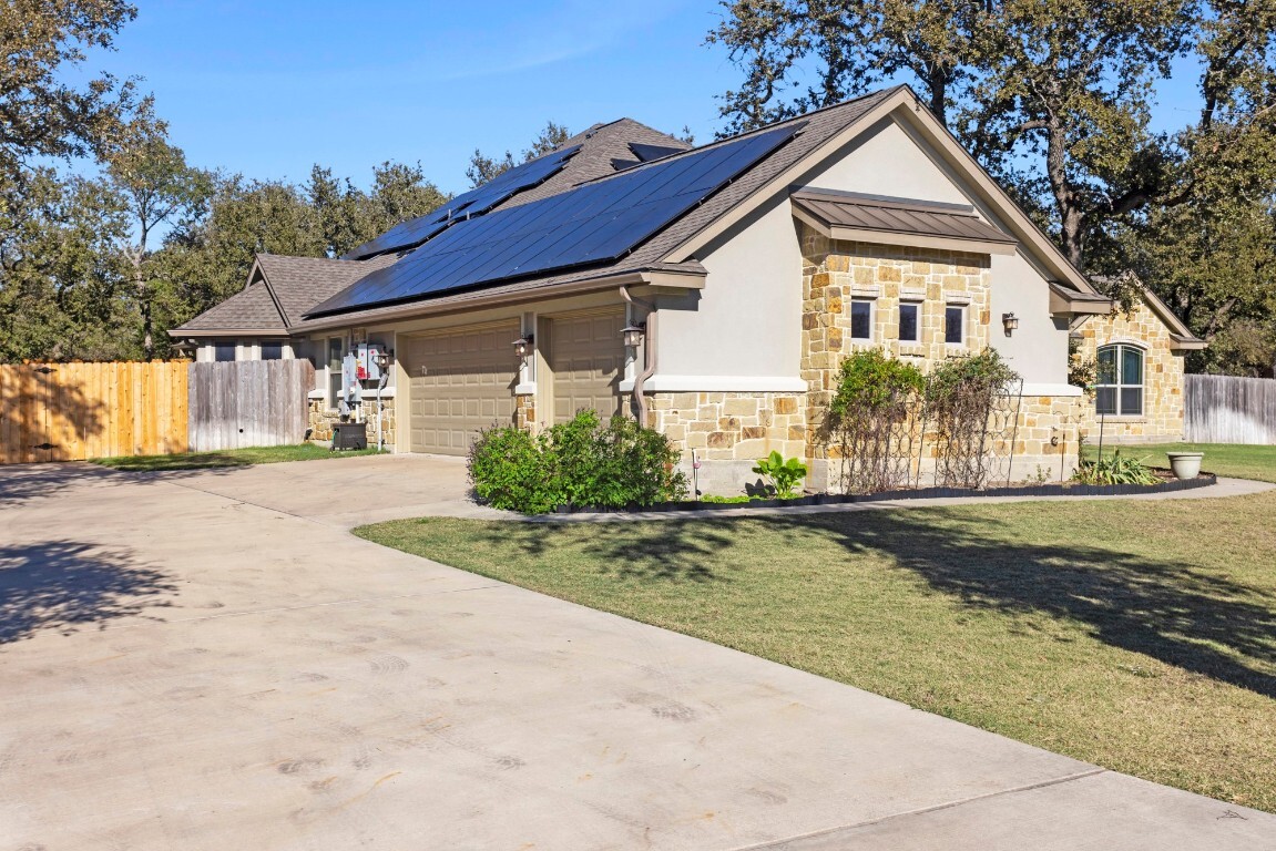 Property Photo: 16 Riverstone Parkway TX 76513