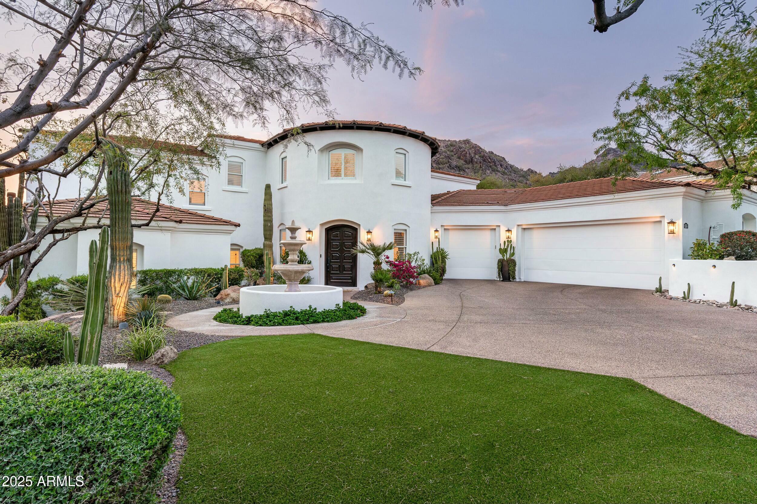 Property Photo: 6556 N Arizona Biltmore Circle AZ 85016