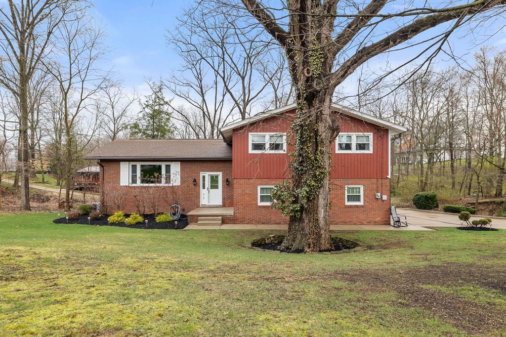 Property Photo: 915 Laurel Ave. OH 44805