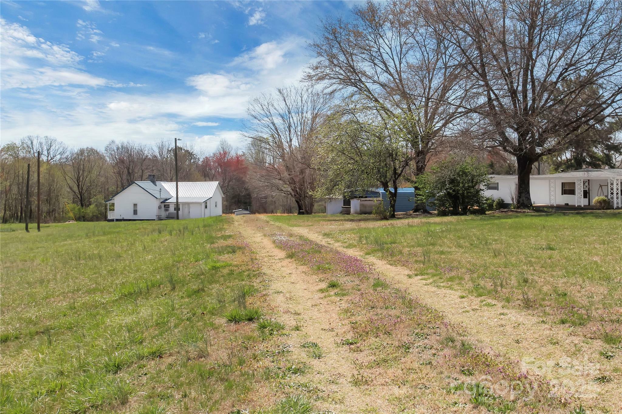 Property Photo: 305 Old Belwood Road NC 28090