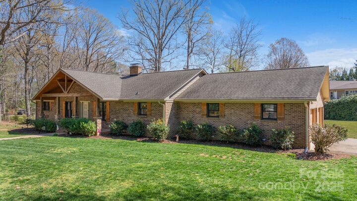 8194 Mallard Road  Denver NC 28037 photo