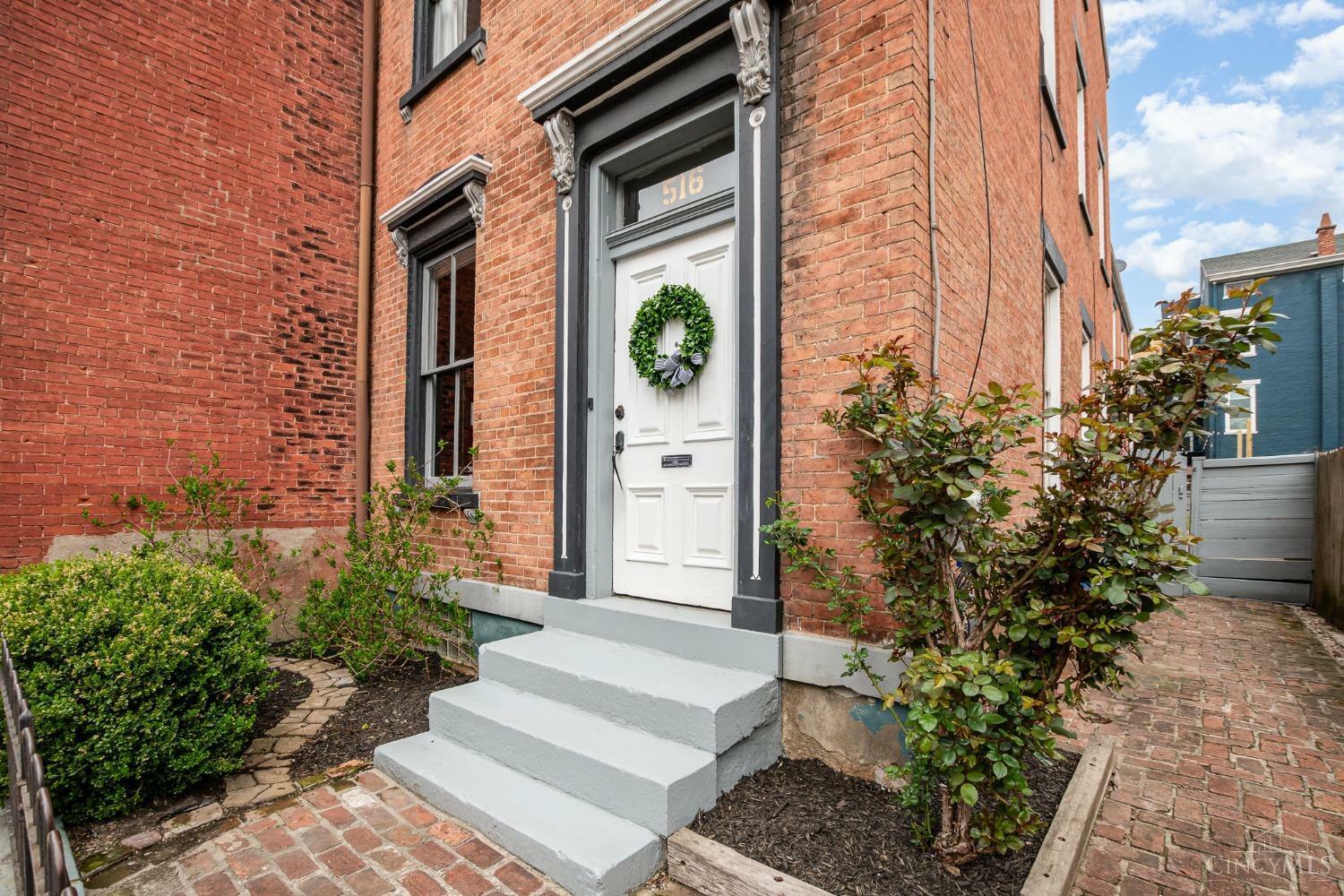 Property Photo: 516 E Twelfth Street OH 45202