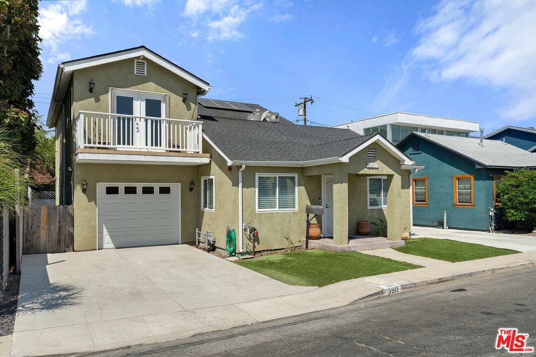 Property Photo: 3911 Spad Pl CA 90232