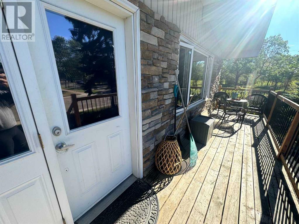 Property Photo: 6502 45A Avenue AB T4V 0C7