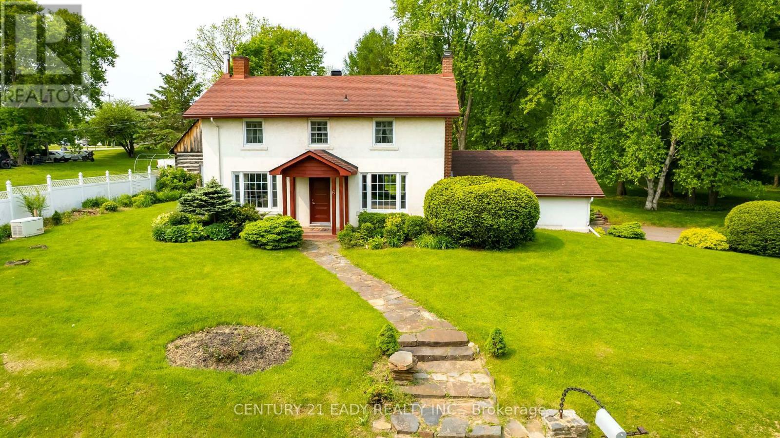 Photo de la propriété: 6 Nadobny Lane ON K7V 3Z9