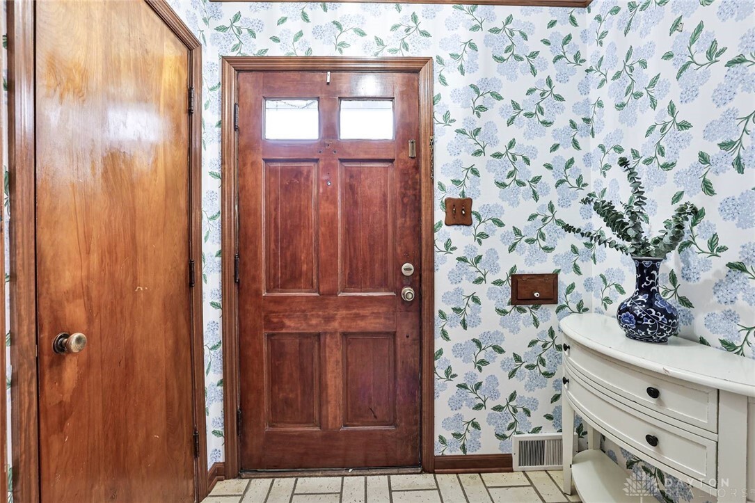Property Photo:  2211 Coolidge Drive  OH 45419 