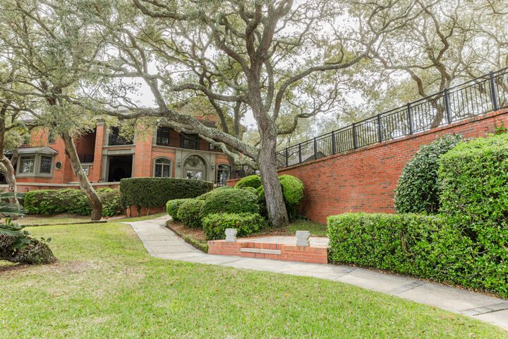 204 Laura Lane  Gulf Breeze FL 32561 photo