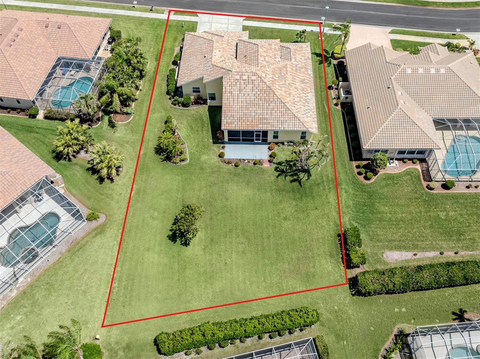 Property Photo:  615 May Apple Way  FL 34293 