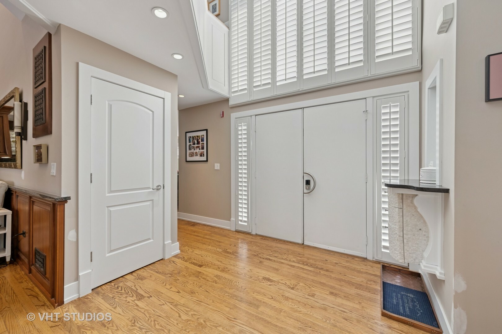 Property Photo: 935 Central Avenue IL 60035