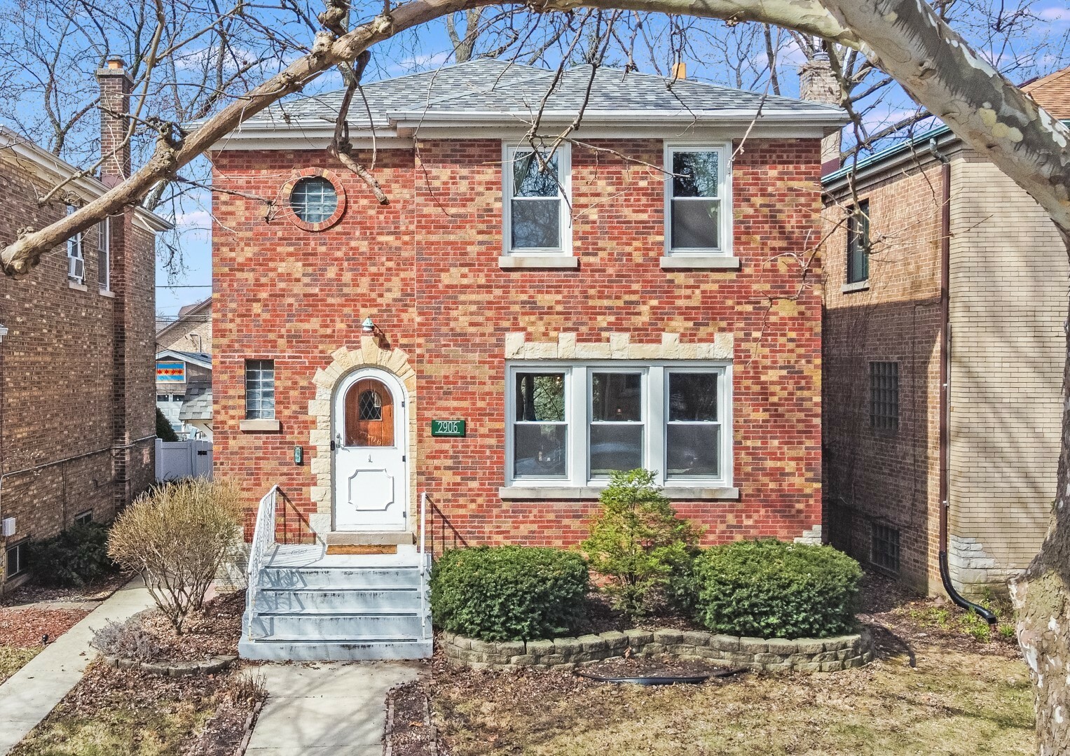 2906 Wisconsin Avenue  Berwyn IL 60402 photo