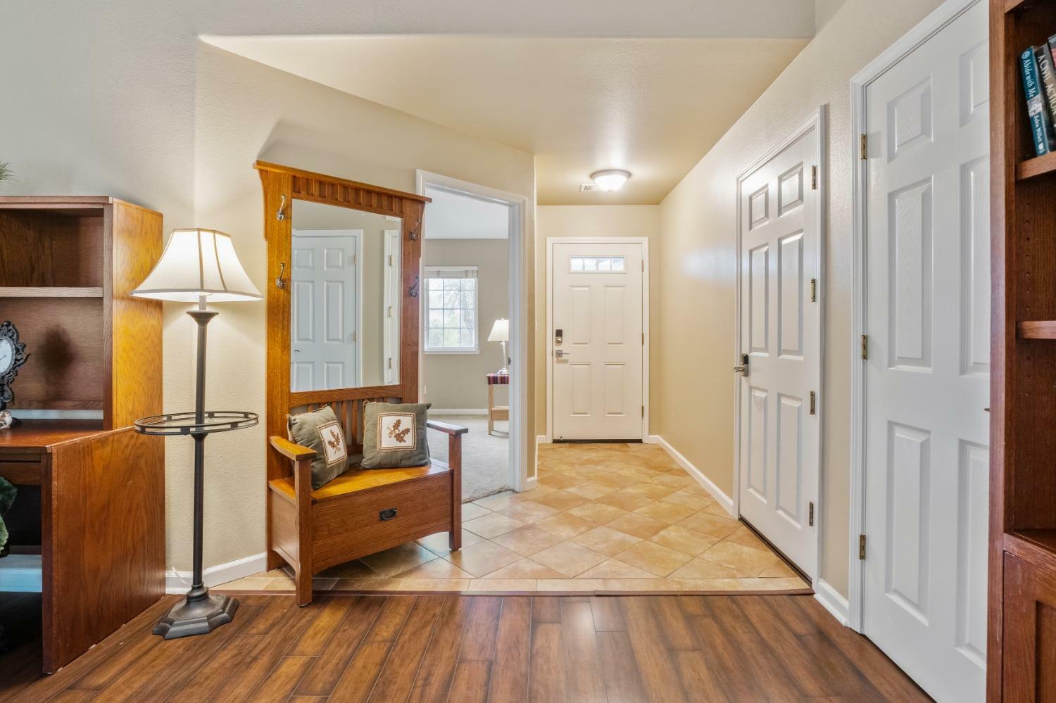 Property Photo: 947 Country Lane CA 95222