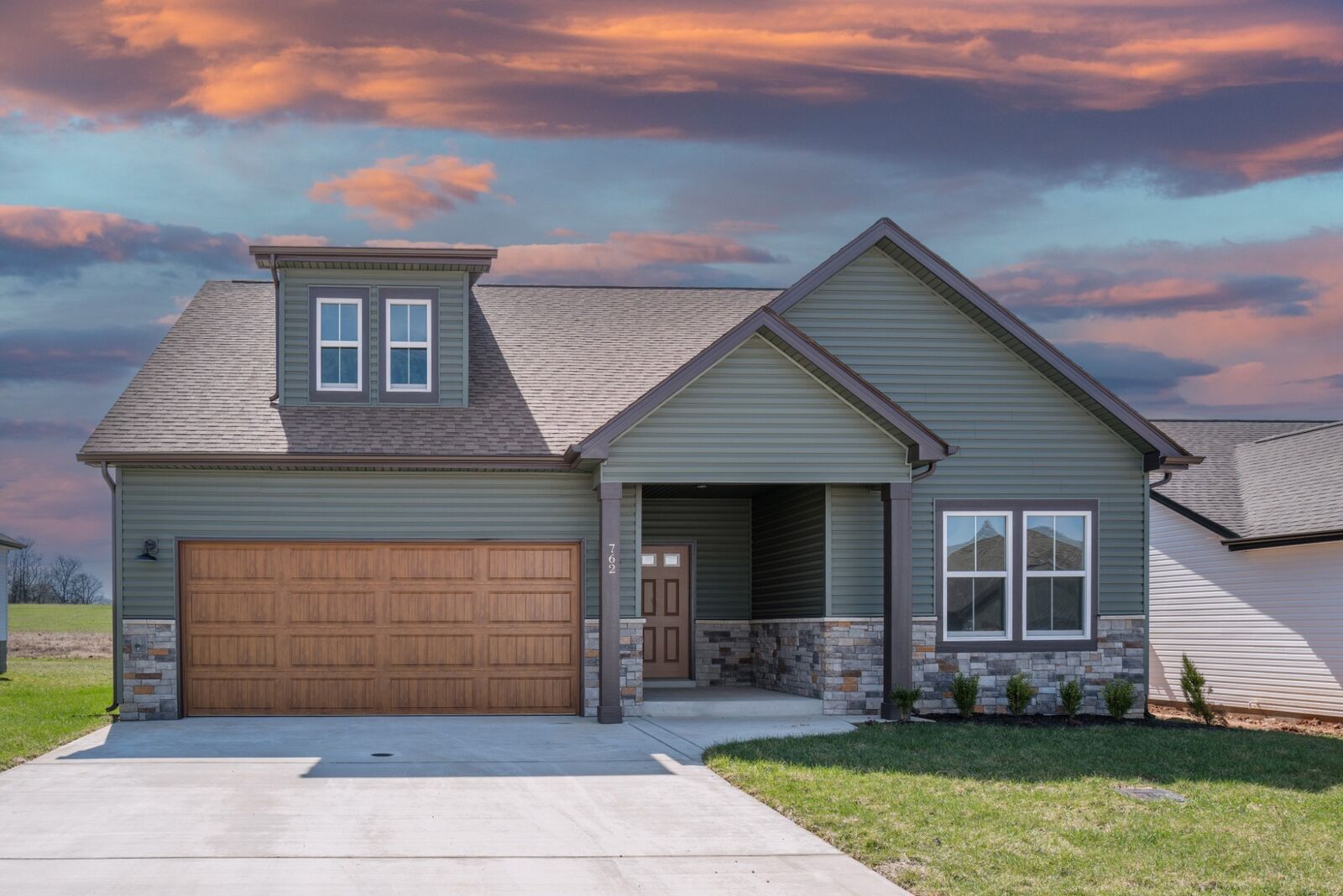 Property Photo:  762 Emma Dean Drive  TN 37042 