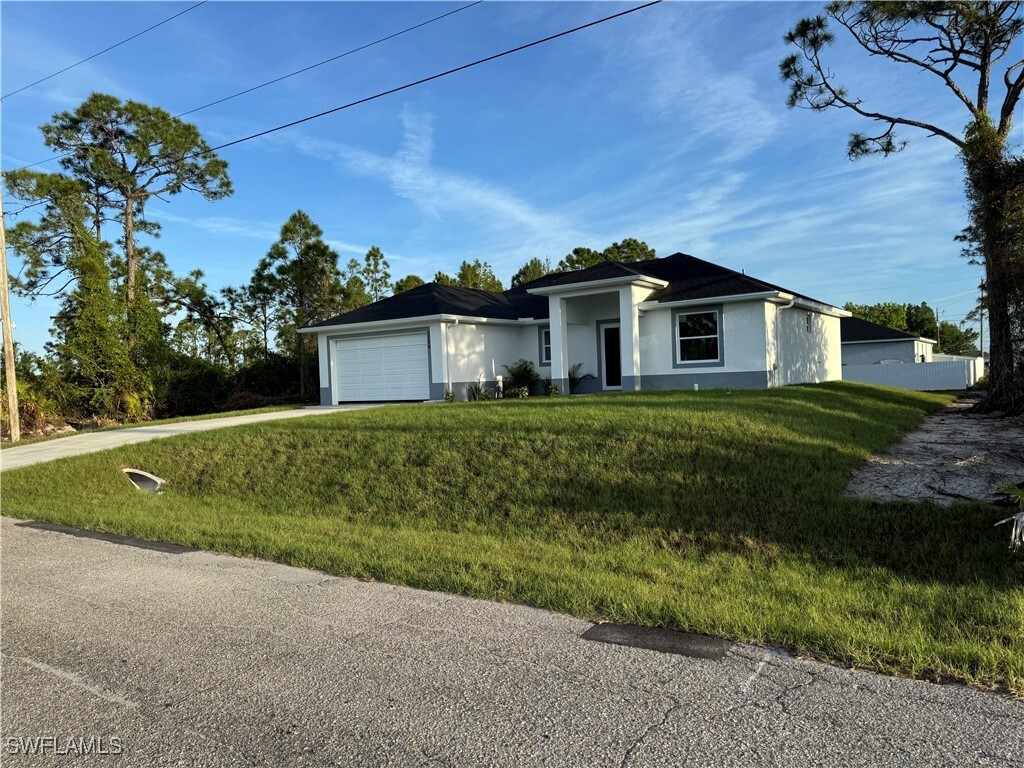 Property Photo: 3308 17th Street SW FL 33976