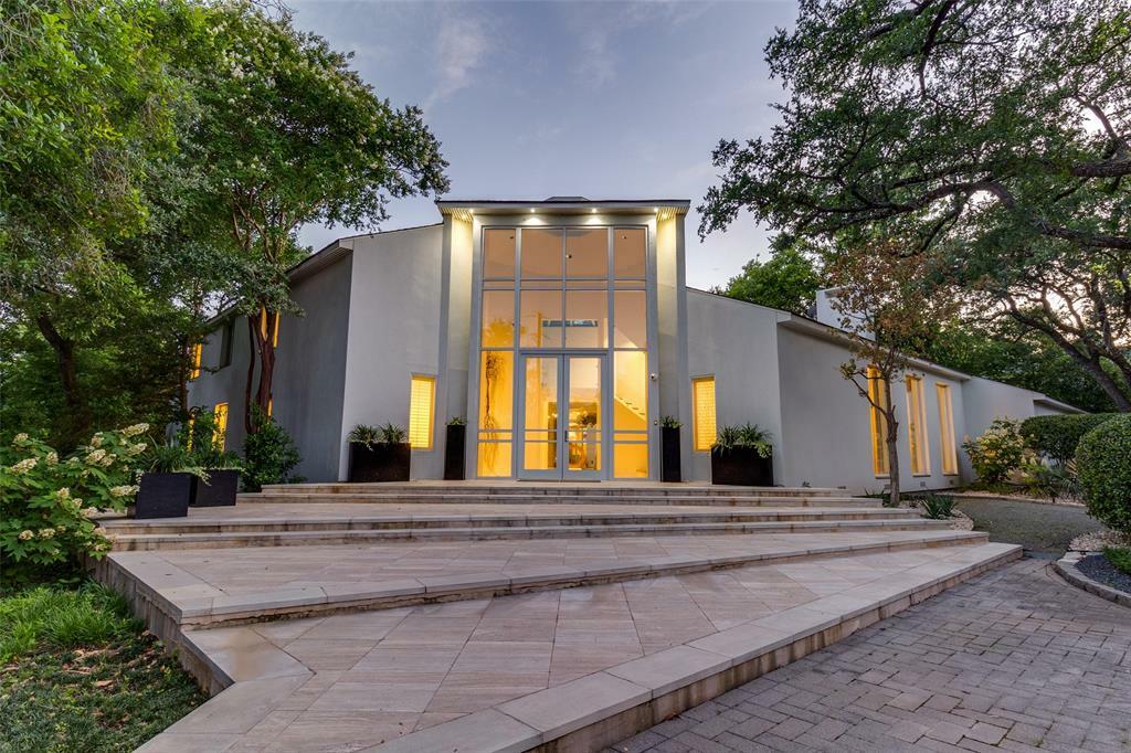 Property Photo: 4524 Park Lane TX 75220