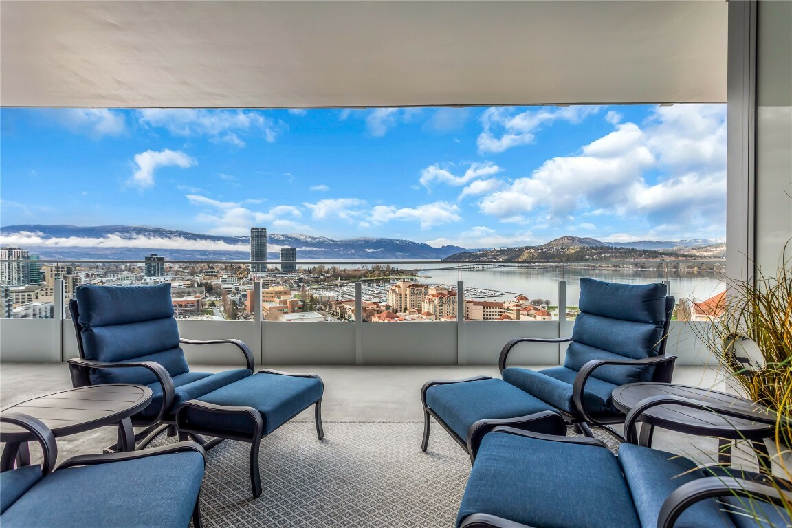 1181 Sunset Drive 2004  Kelowna BC V1Y 0L4 photo