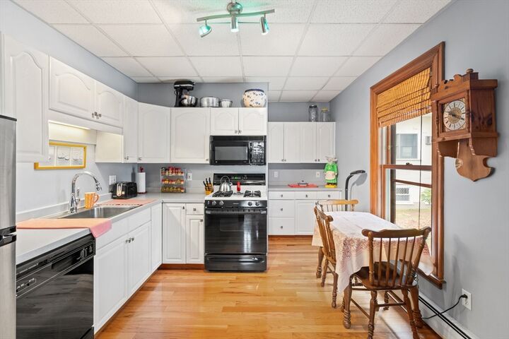 Property Photo: 115 W Emerson St 102 MA 02176