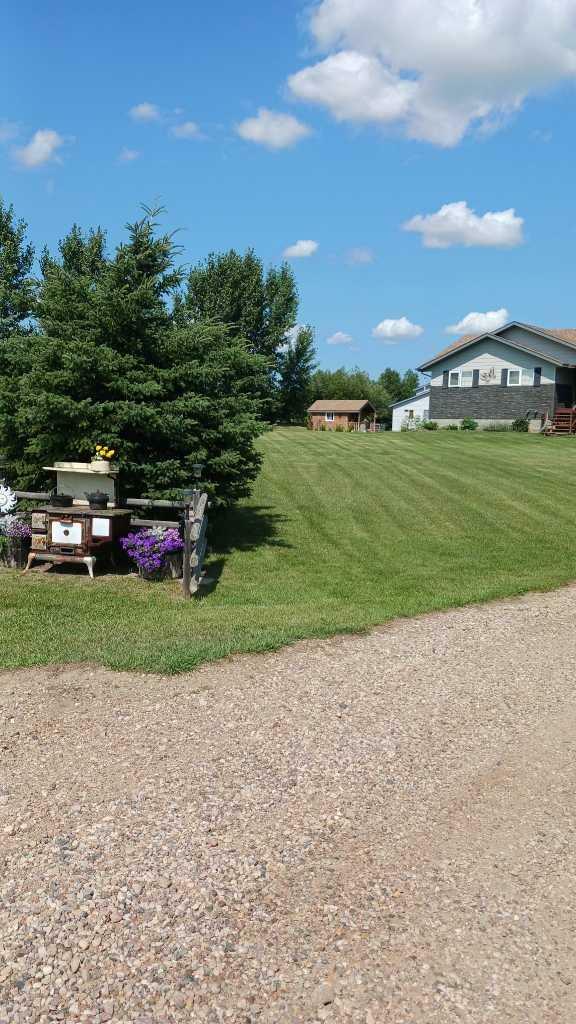 Property Photo: 65016 Twp Rd 442 AB T9W 1T4