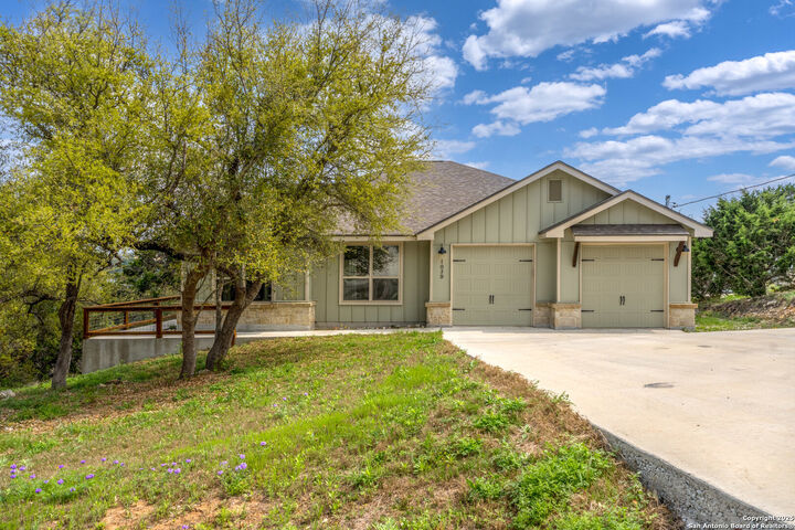 Property Photo:  1039 Primrose Path  TX 78133