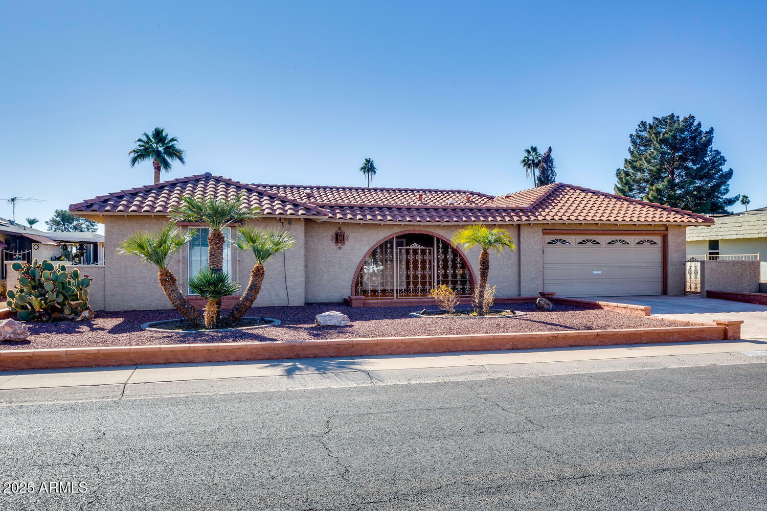 10365 W White Mountain Road  Sun City AZ 85351 photo