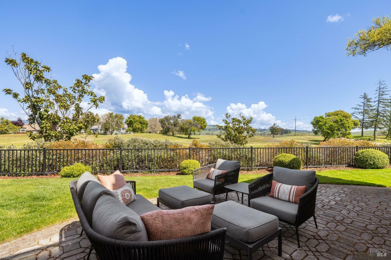 Property Photo: 31 Princeville Court CA 94954