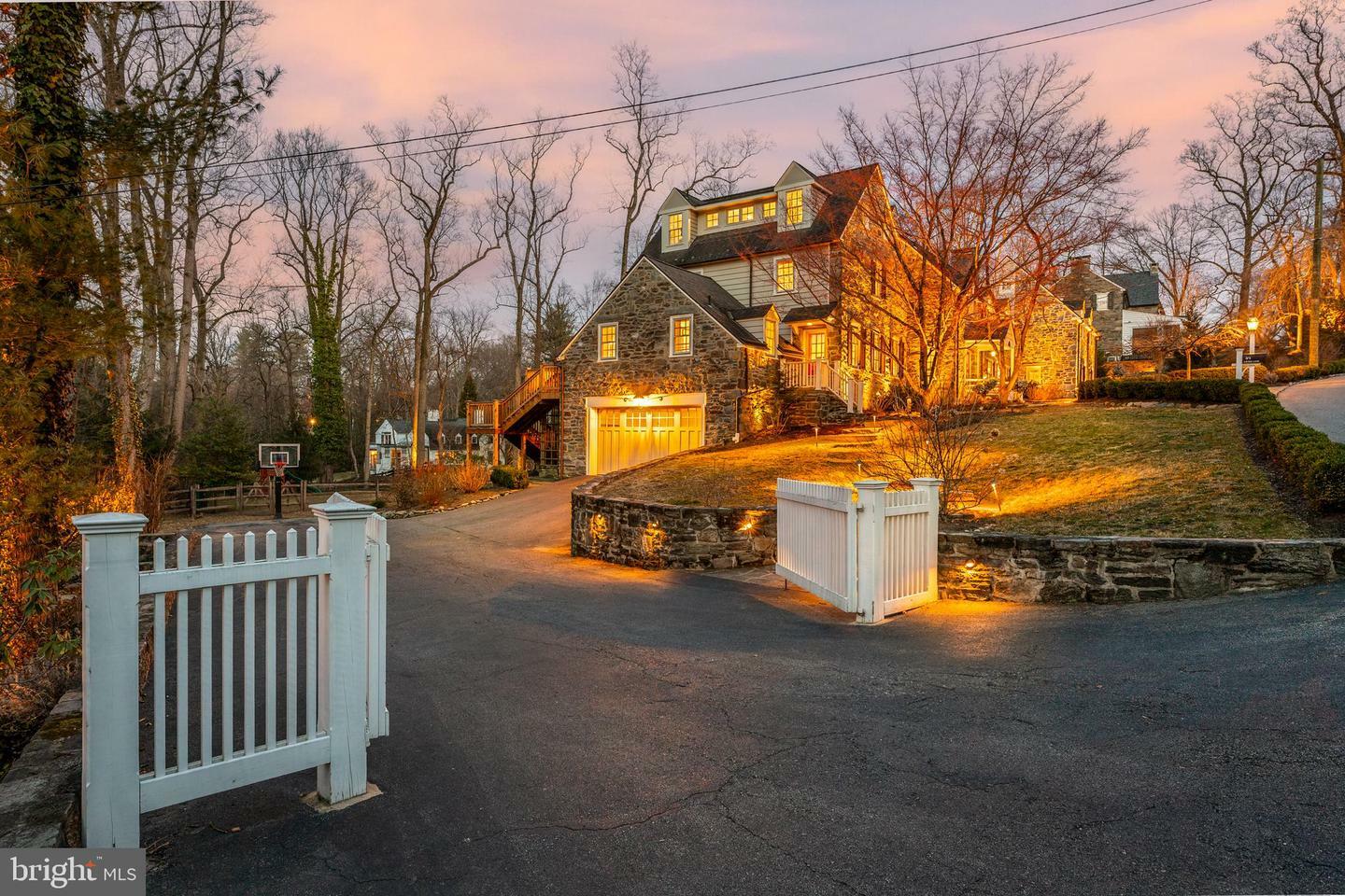 Property Photo: 351 Laurel Lane PA 19041