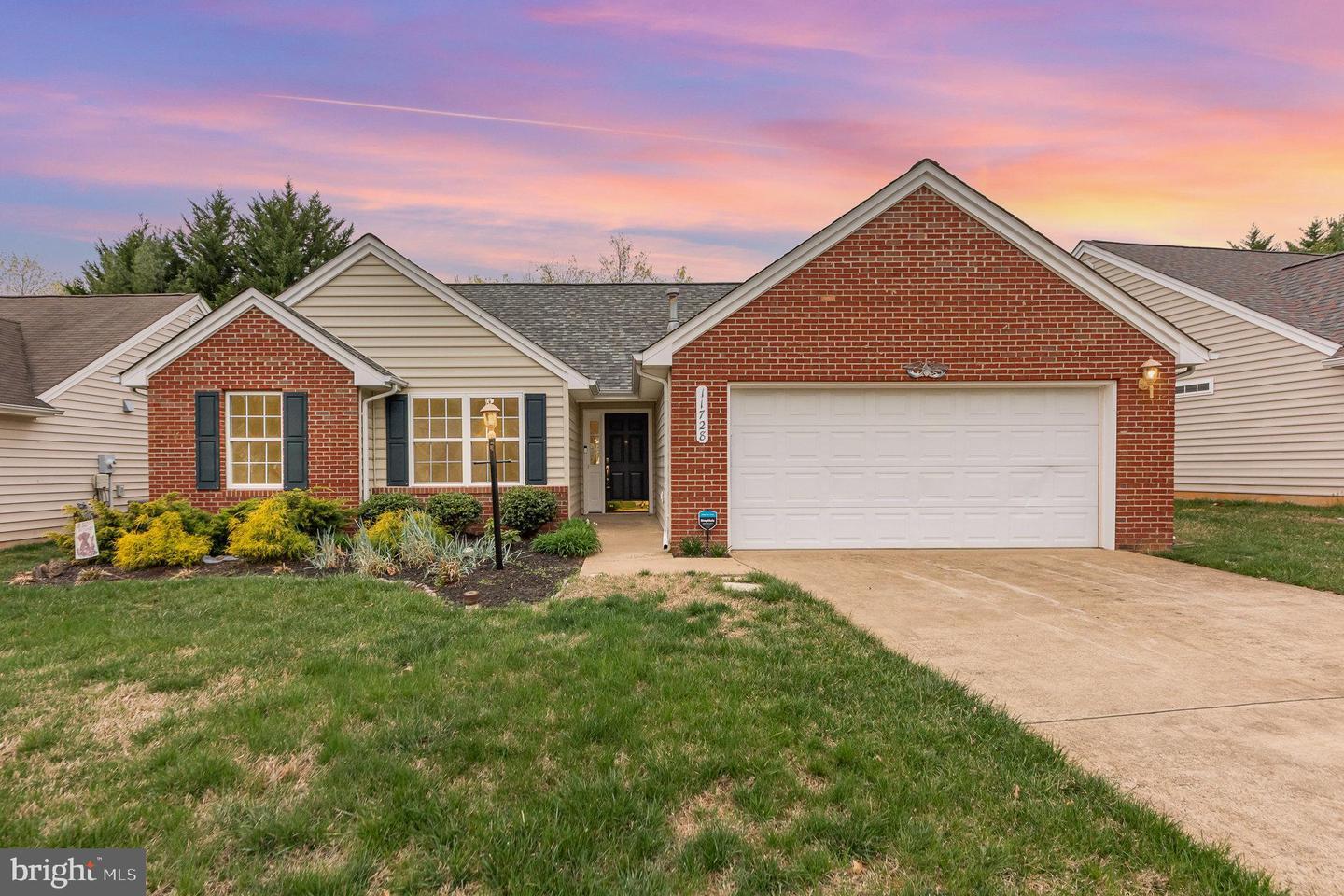 Property Photo: 11728 Collinwood Court VA 22407