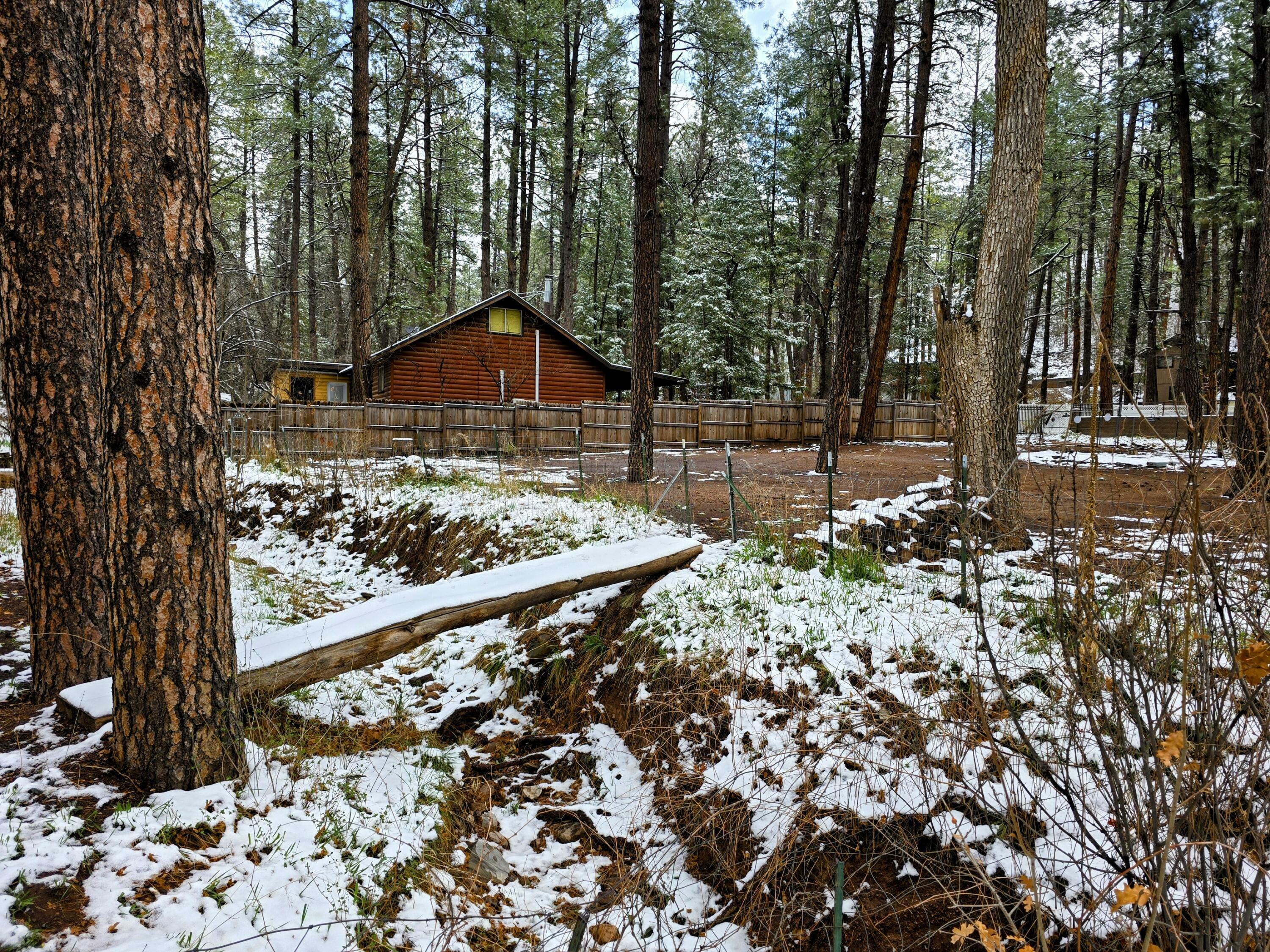 Property Photo: 348 W Columbine Road AZ 85541