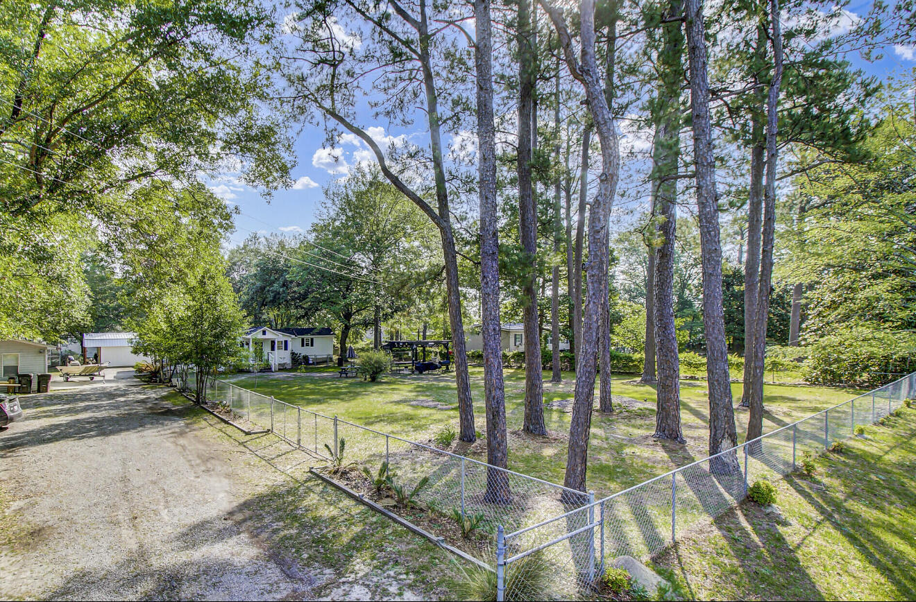 Property Photo:  130 Oak Crest Drive  SC 29461 