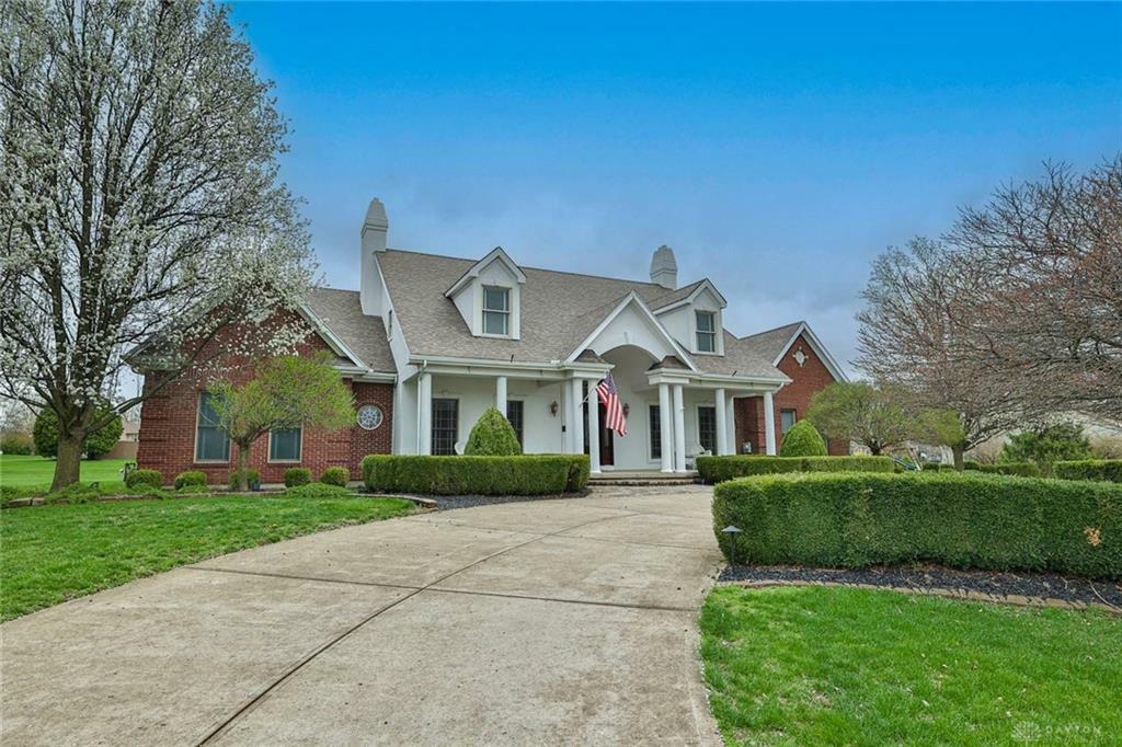 Property Photo: 2984 Kings Gate Boulevard OH 45431