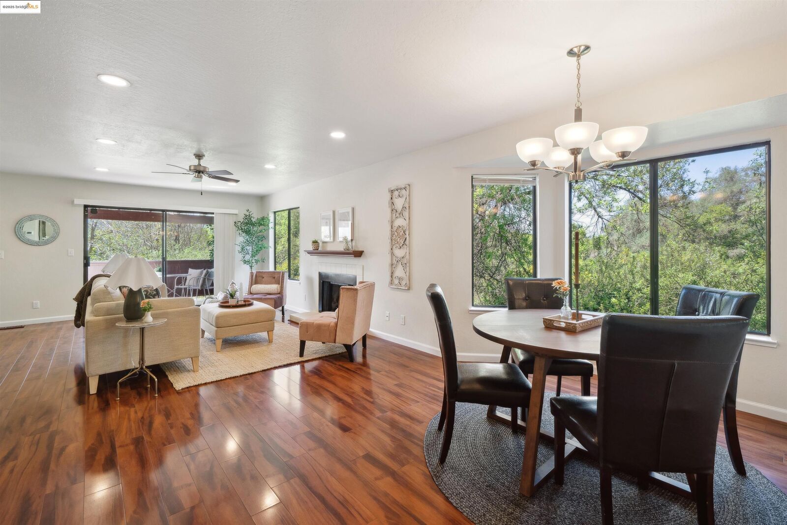 Property Photo: 1706 Dalessi Dr CA 94564