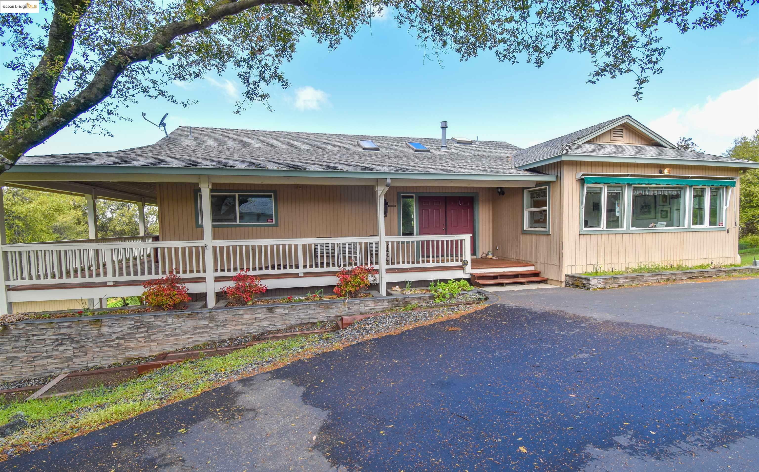 20464 Britta Ct.  Sonora CA 95370 photo