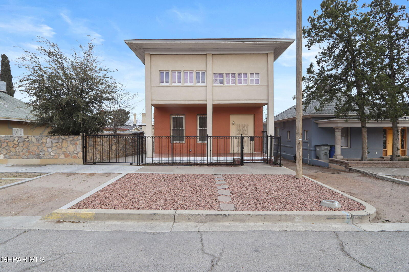 Property Photo:  612 E Nevada Avenue  TX 79902 
