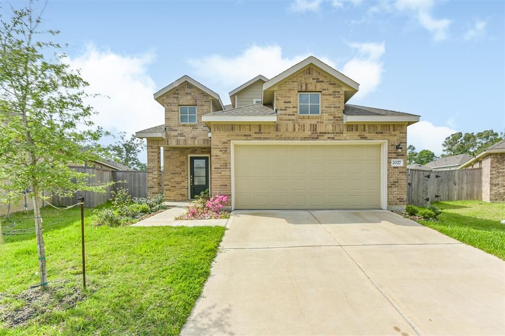 Property Photo: 2027 Foxtail Creek Court TX 77532