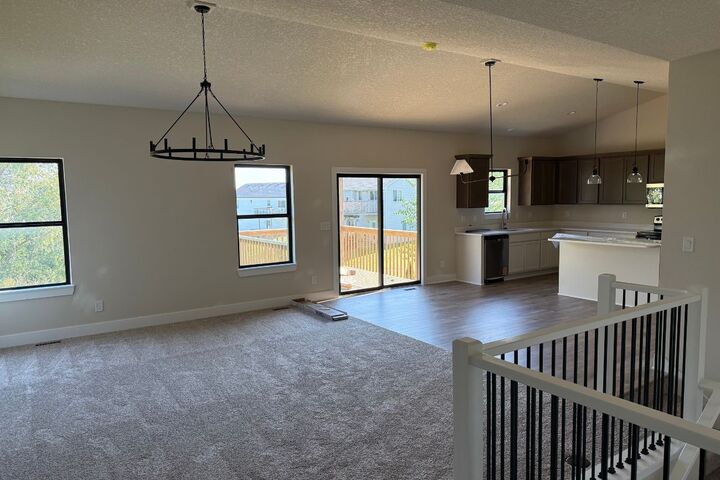 Property Photo: 103 Everett Circle IA 50168