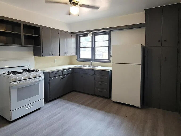 Property Photo: 5512 Avenue G TX 79404