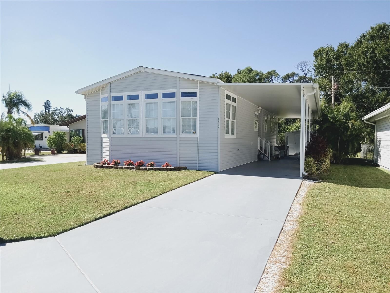 Property Photo:  5013 Brae Burn Avenue  FL 34234 