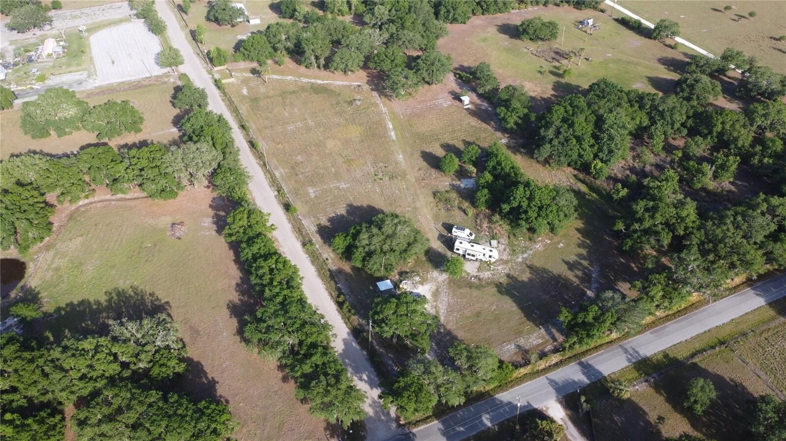 Property Photo:  1412 Friendship Lane  FL 33890 