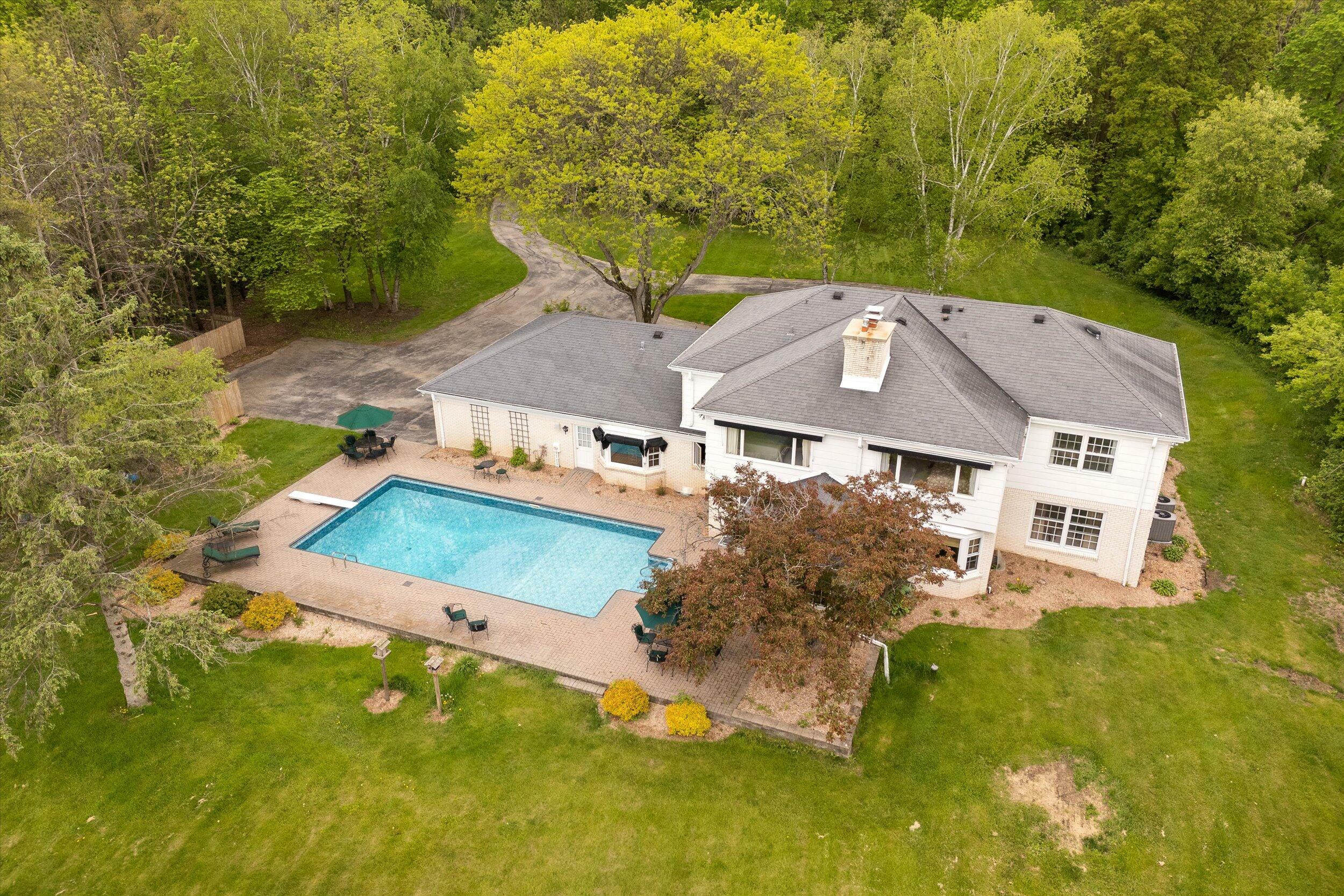 Property Photo: 8704 W Bonniwell Rd WI 53097
