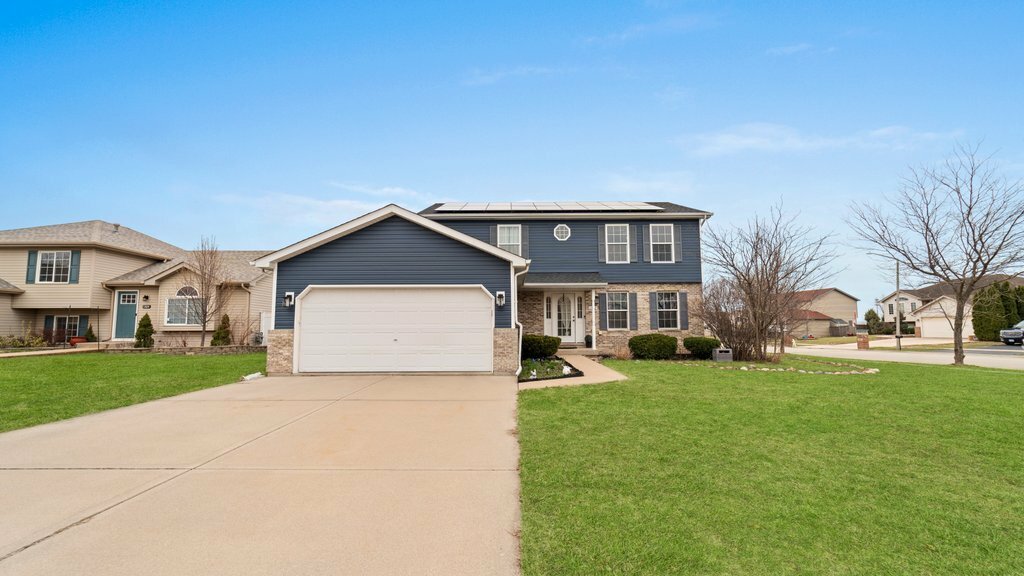 Property Photo: 1302 Gilray Drive IL 60431