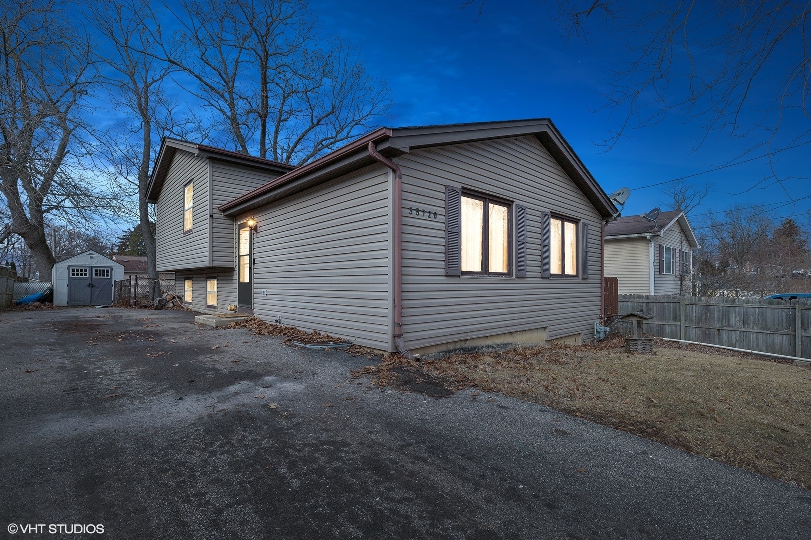 Property Photo: 35720 N Laurel Avenue IL 60041