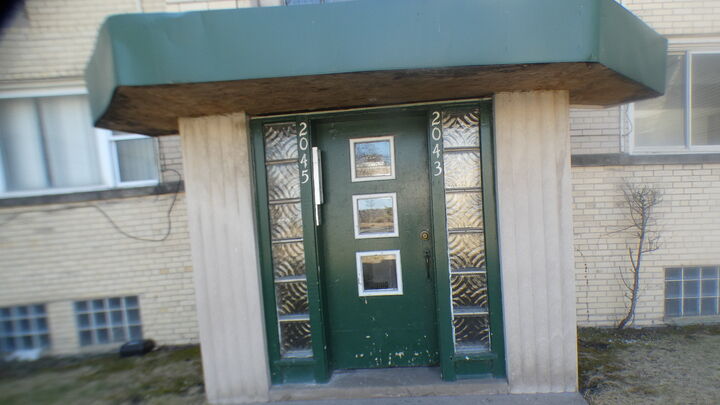 Property Photo:  2043 E 72nd Street 1C  IL 60649 