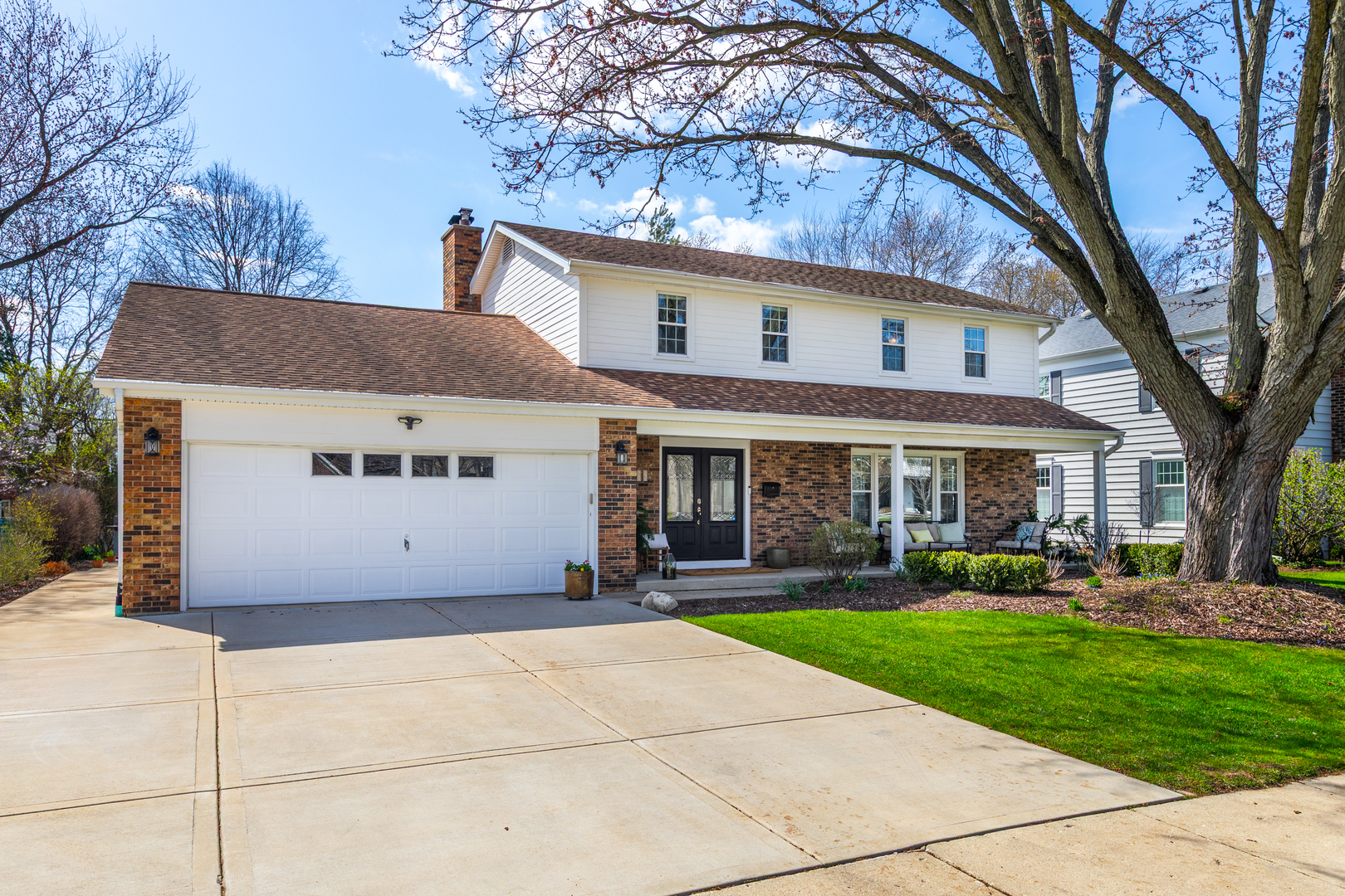 Property Photo: 69 S Parkway Drive IL 60540