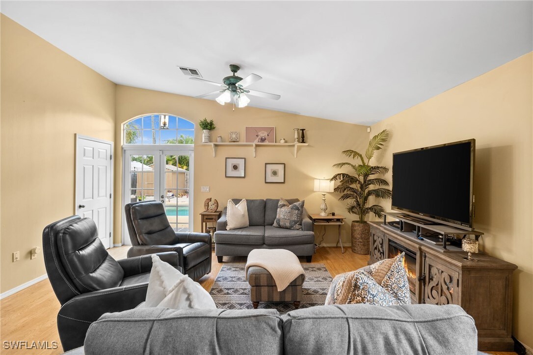 Property Photo: 89 8th Street FL 34134