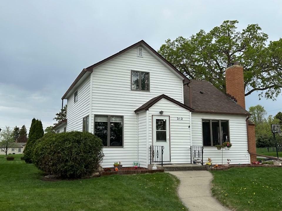 Property Photo: 312 Melby Avenue MN 56309