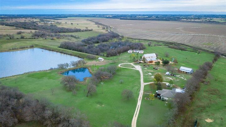 Property Photo:  955 Jack Eastham Road  TX 76623 