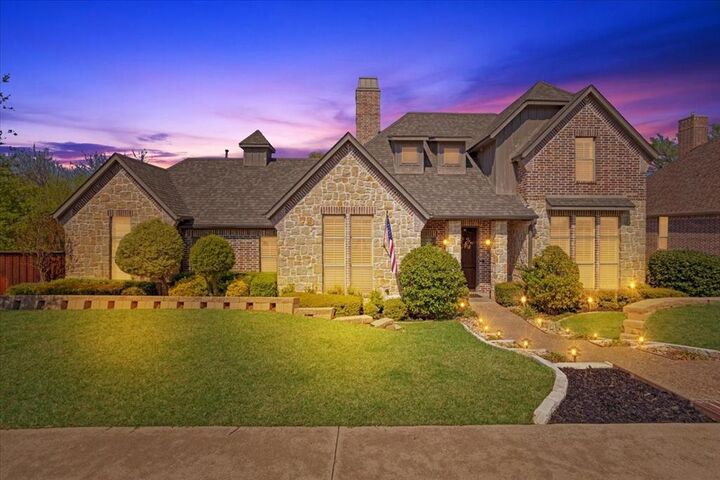 Property Photo:  3001 Canyon Creek Drive  TX 75092 