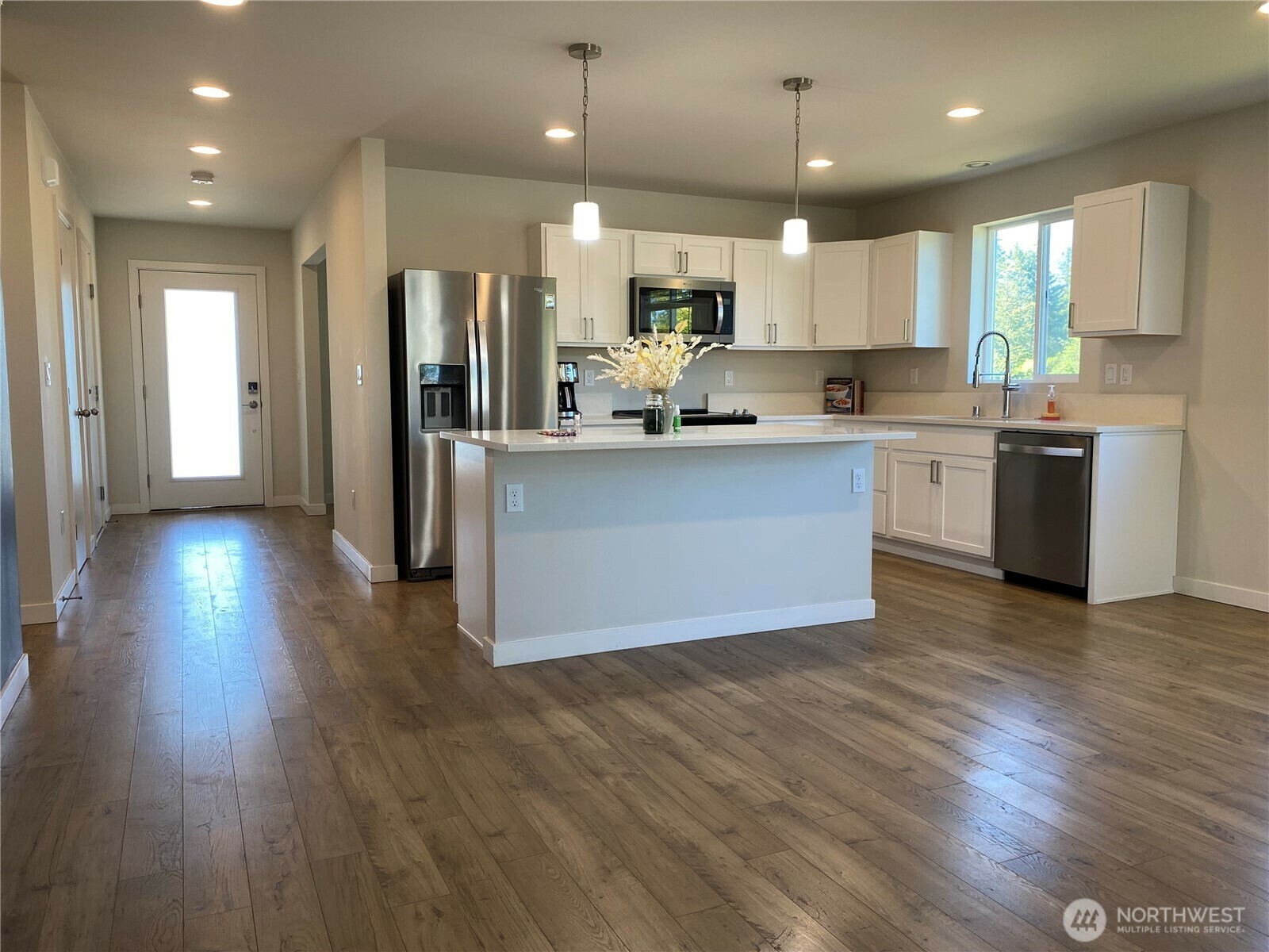 Property Photo: 3601 Page St WA 98362